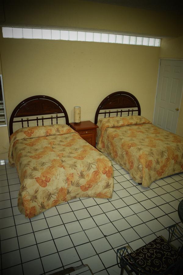 Hotel Real Azteca Zona Piel 2*