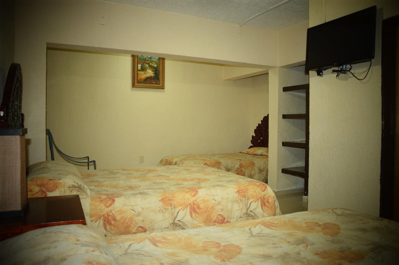 Hotel Real Azteca Zona Piel 2*
