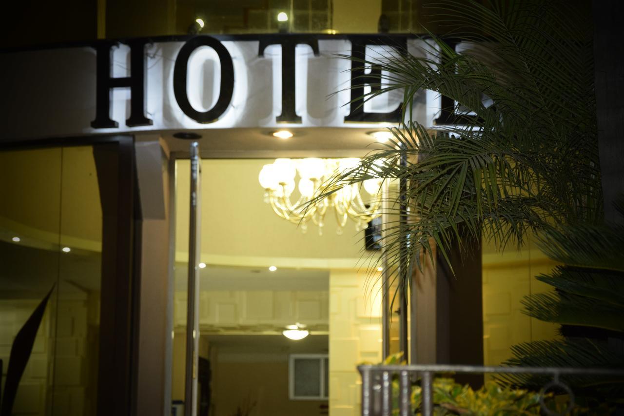 Hotel Real Azteca Zona Piel 2*